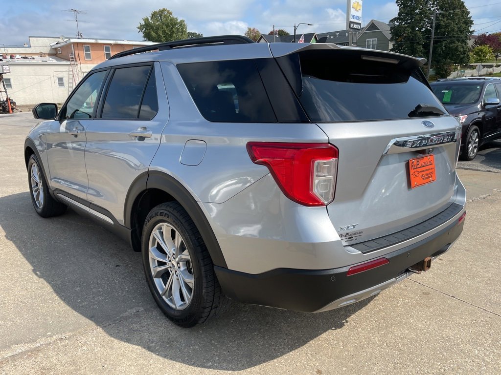 Used 2021 Ford Explorer XLT w/ Equipment Group 202A image 16