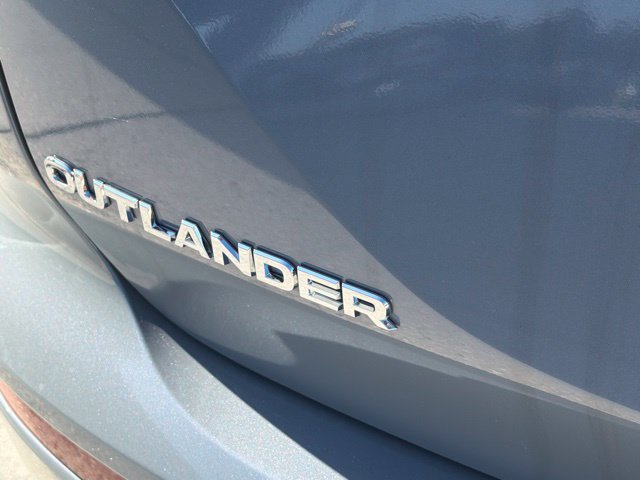 New 2026 Mitsubishi Outlander SE FWD image 14