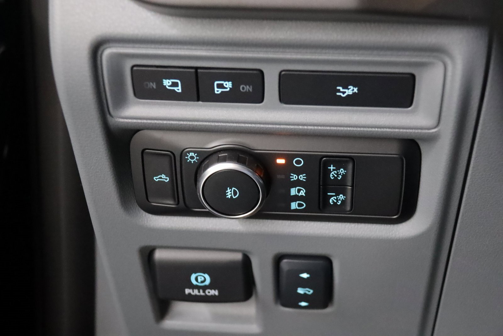 New 2024 Ford F150 XLT w/ Equipment Group 303A High image 17