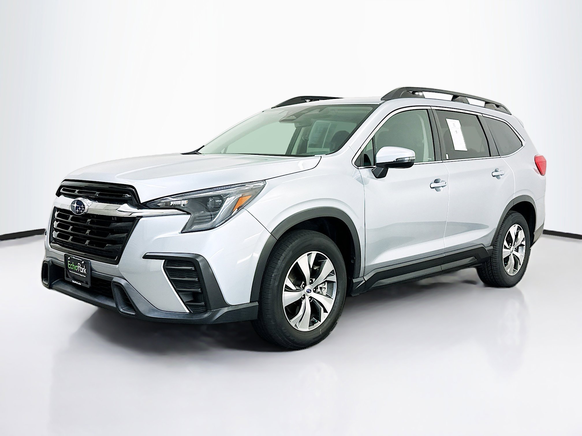 Used 2023 Subaru Ascent Premium w/ Convenience Package AWD/4WD image 3
