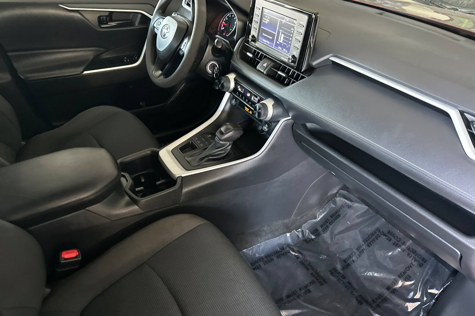 Used 2022 Toyota RAV4 LE AWD/4WD image 17