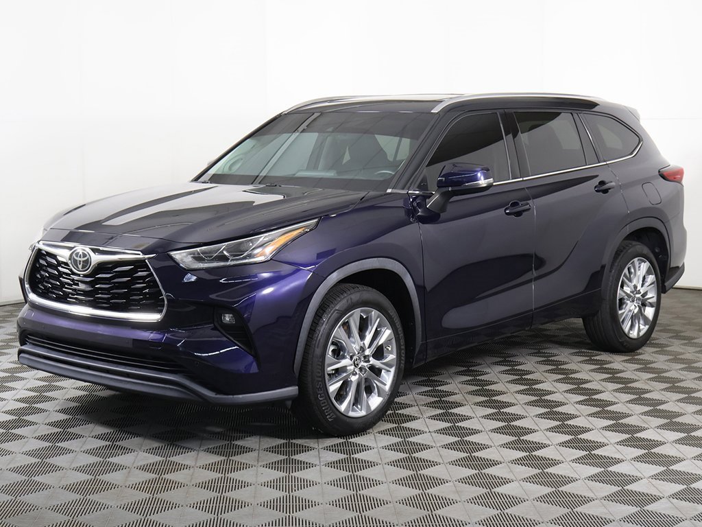 Used 2020 Toyota Highlander Limited image 11