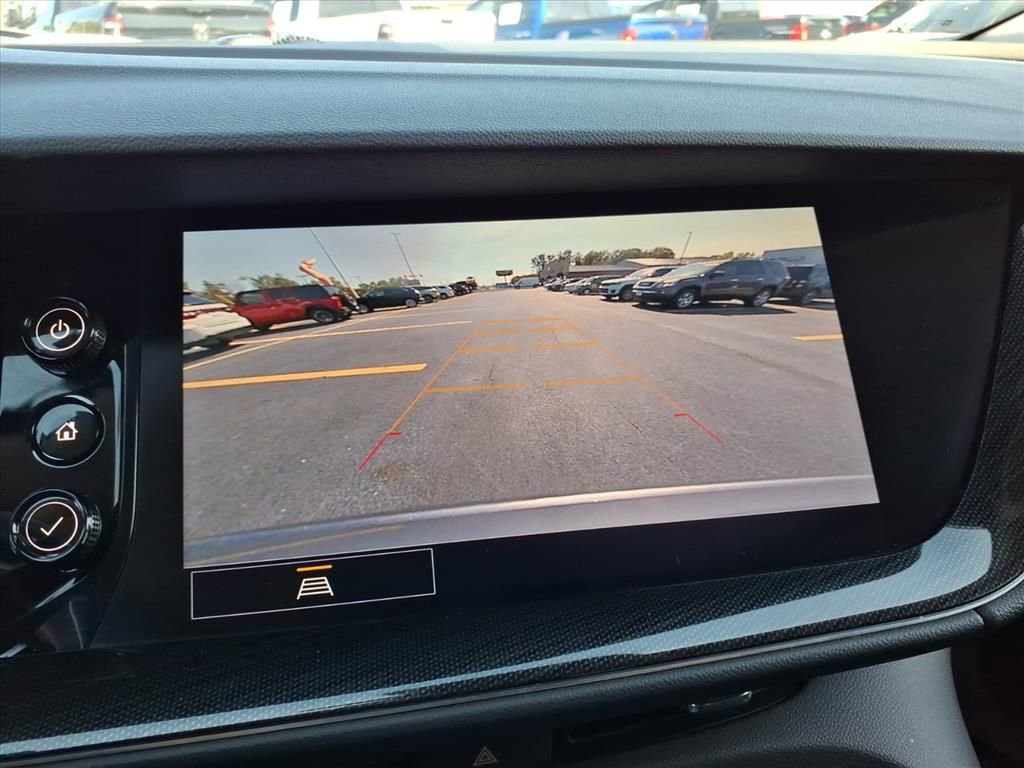 Used 2022 Buick Envision Preferred image 32