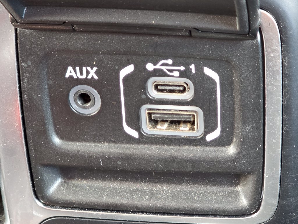 Used 2024 Jeep Wrangler Unlimited Rubicon 4xe AWD/4WD image 6