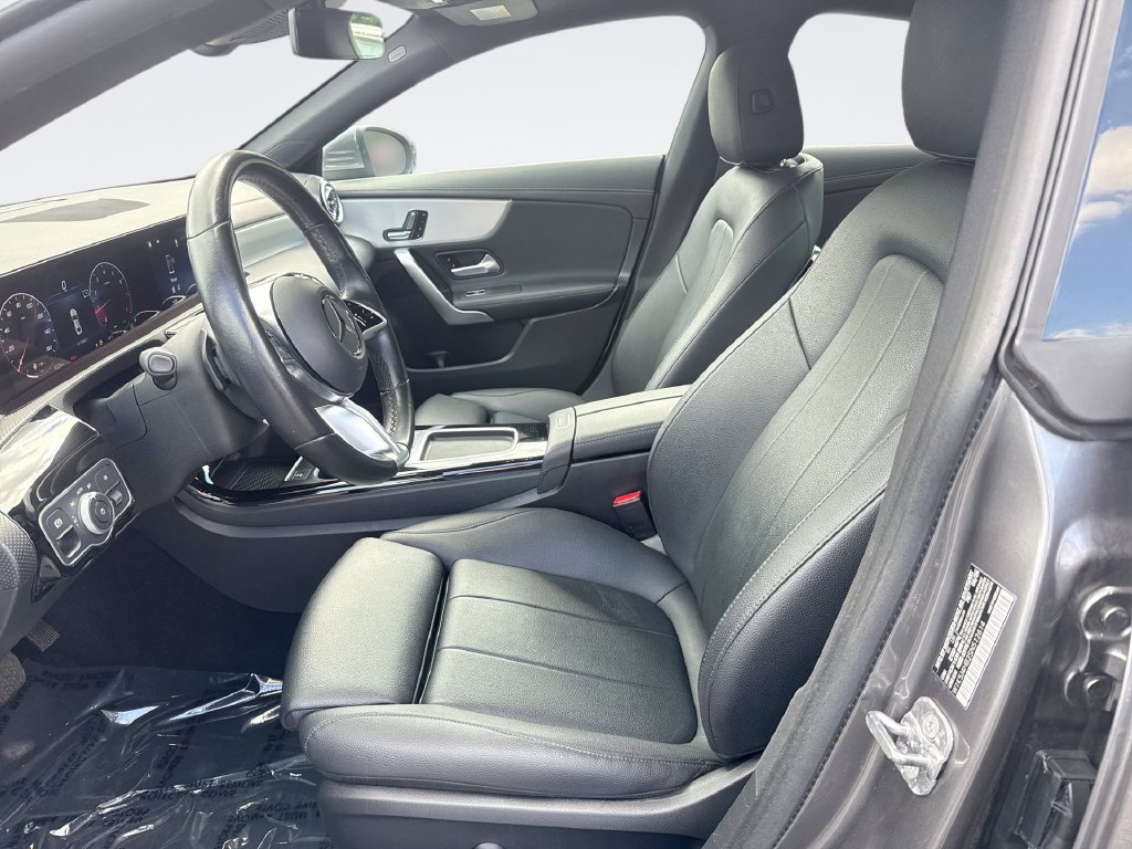 Used 2025 Mercedes-Benz CLA 250 4MATIC image 13