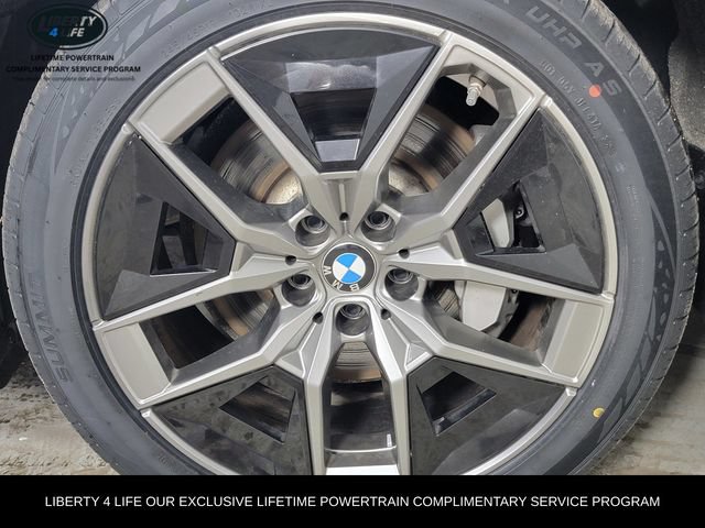 Used 2026 BMW 530i xDrive AWD/4WD image 10