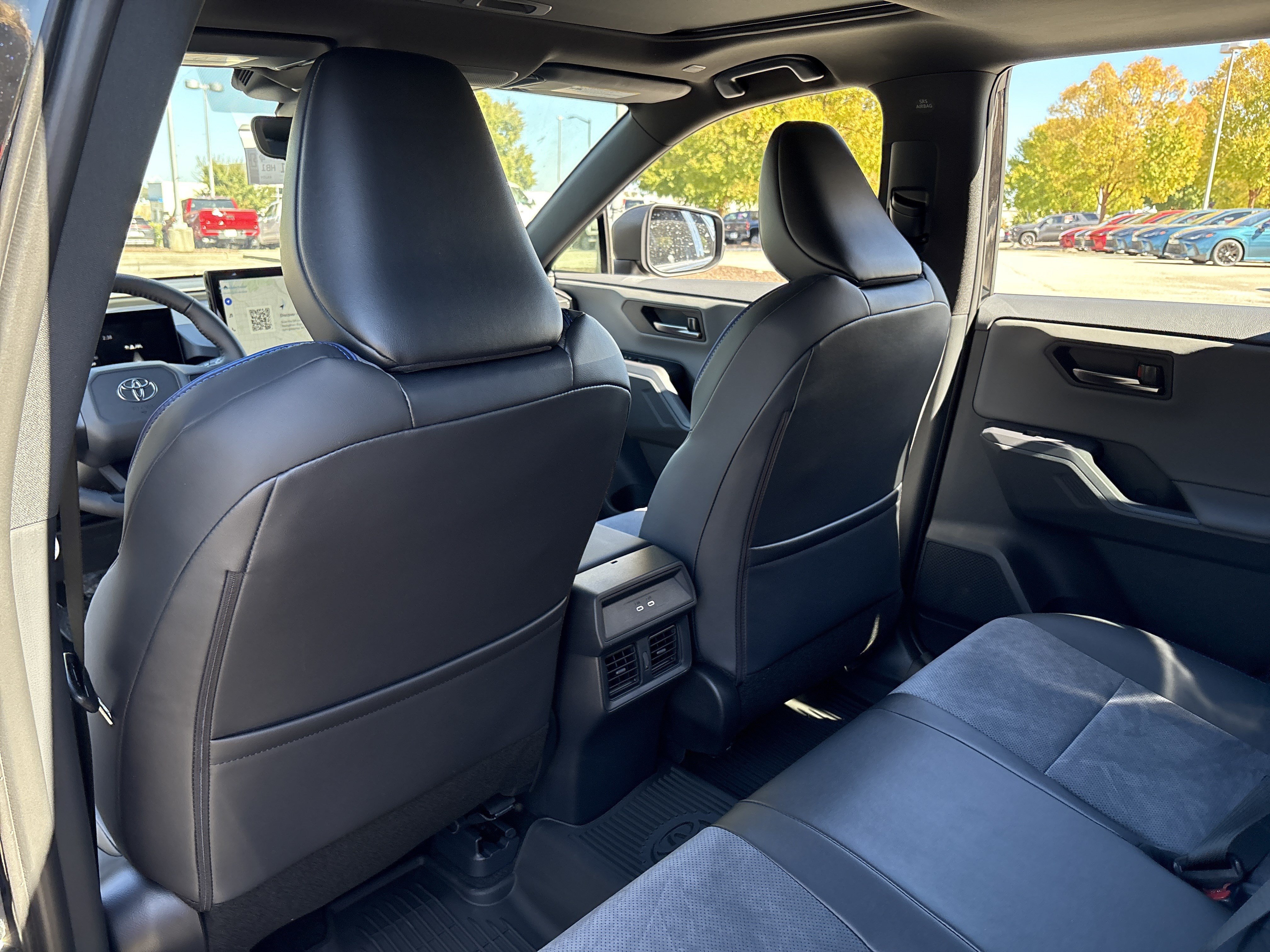 New 2026 Toyota RAV4 XSE w/ Weather Package AWD/4WD image 19