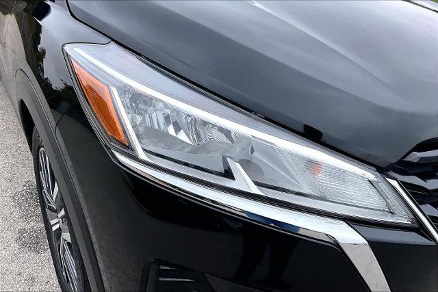 Certified 2021 Nissan Kicks SV image 26