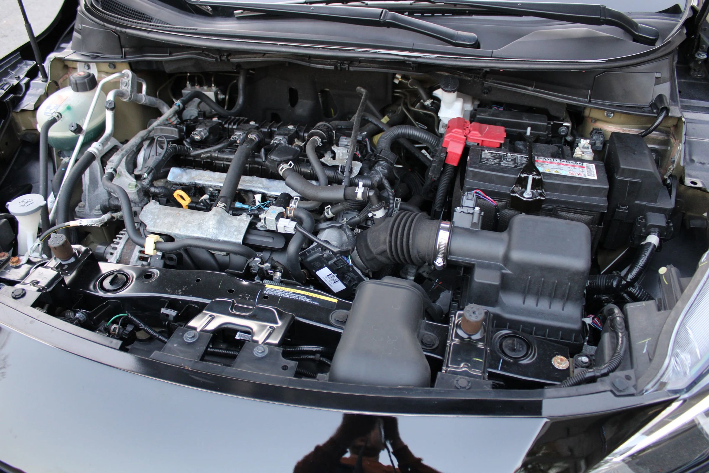 Used 2022 Nissan Versa SV image 27