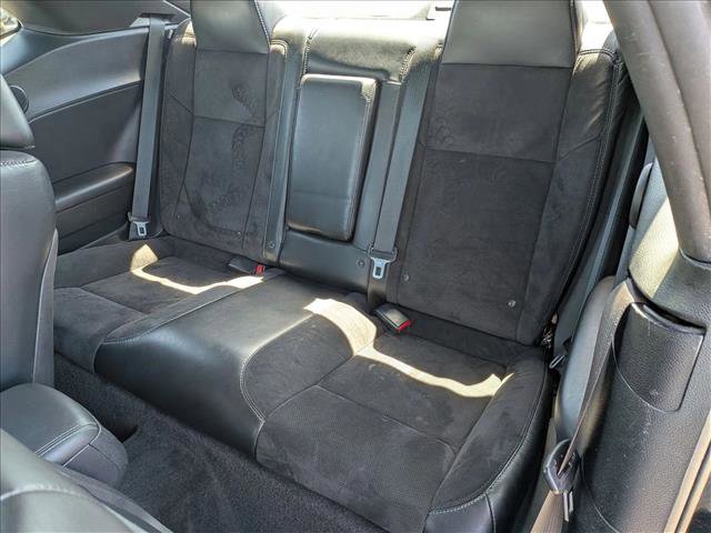 Used 2016 Dodge Challenger R/T Scat Pack w/ Leather Interior Group RWD image 19