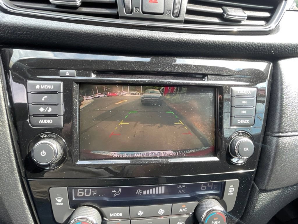Used 2019 Nissan Rogue SV AWD/4WD image 15