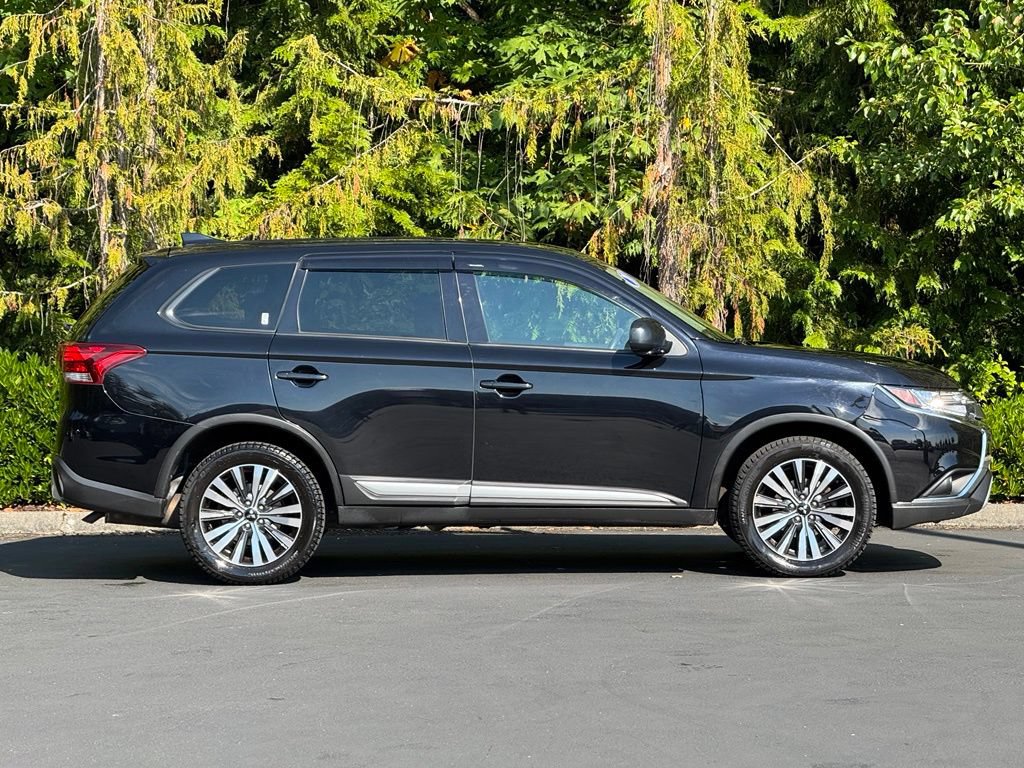 Used 2020 Mitsubishi Outlander ES AWD/4WD image 38