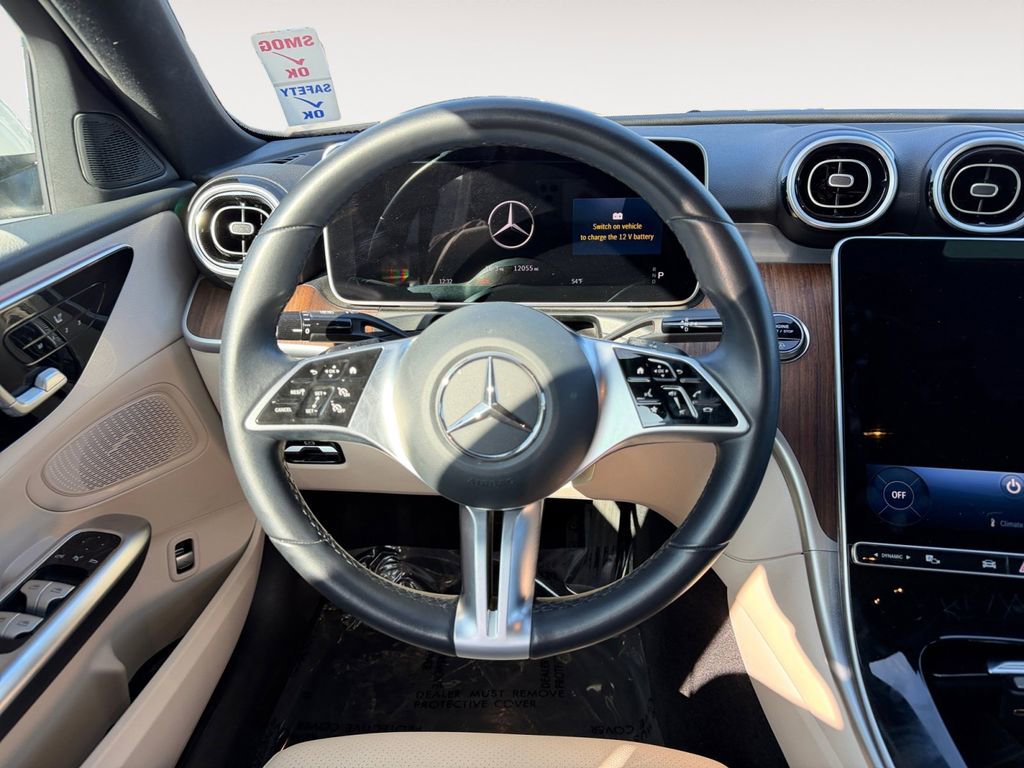 Used 2025 Mercedes-Benz C 300 Sedan image 18