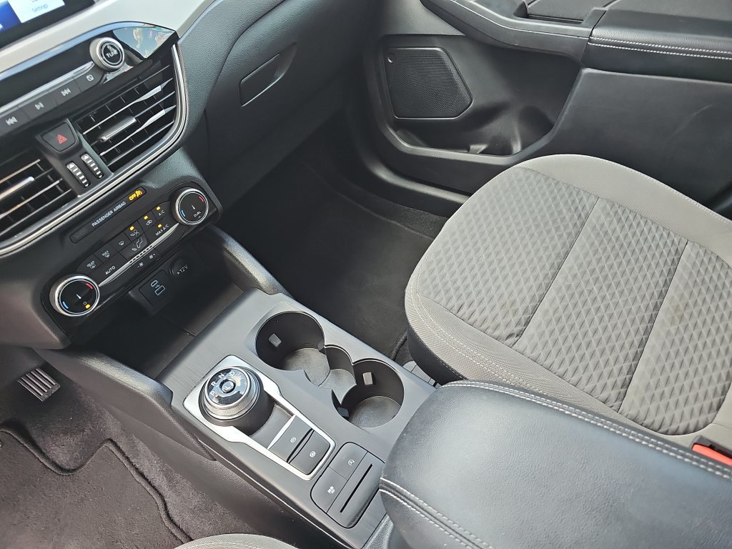 Used 2022 Ford Escape SE w/ Convenience Package FWD image 23