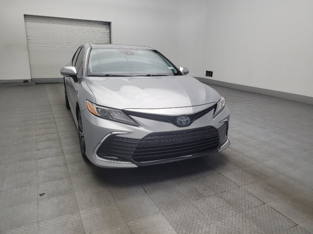 Used 2021 Toyota Camry XLE w/ Navigation Upgrade Package FWD image 13