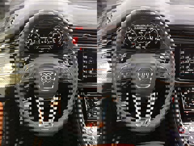 Used 2023 Audi RS Q8 image 13