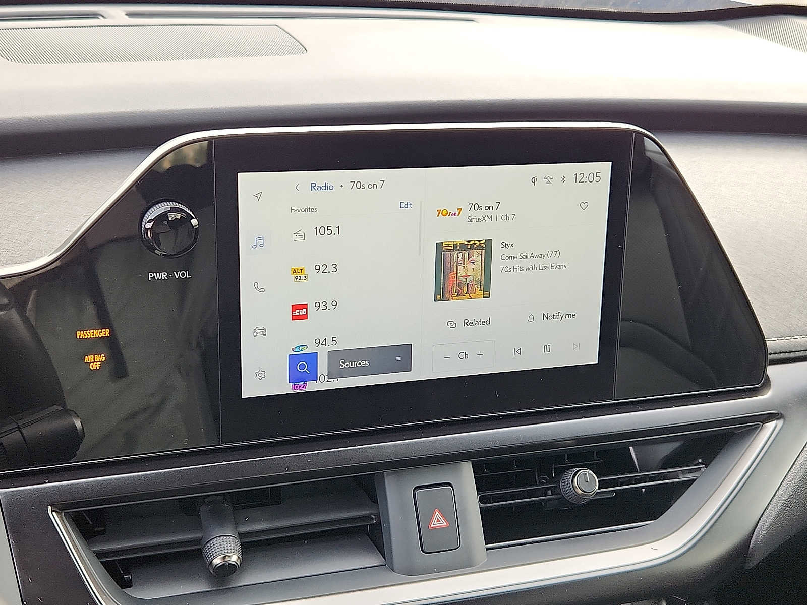 Used 2024 Lexus UX 250h AWD w/ Premium Package image 16