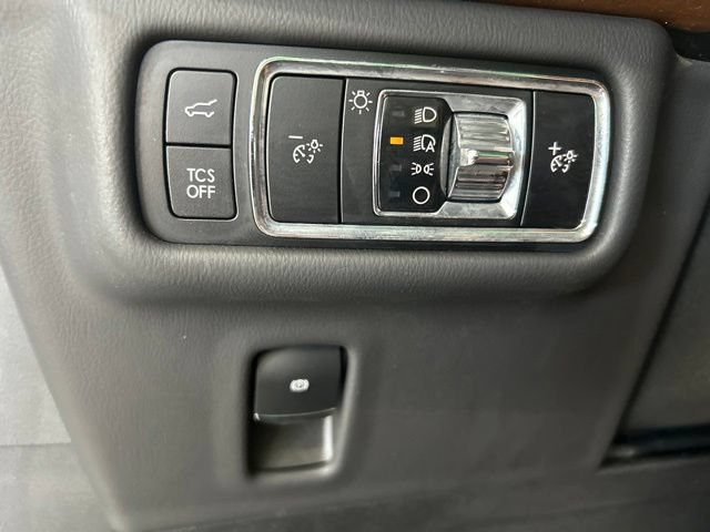 Used 2023 Lincoln Nautilus Reserve w/ Equipment Group 201A AWD/4WD image 17