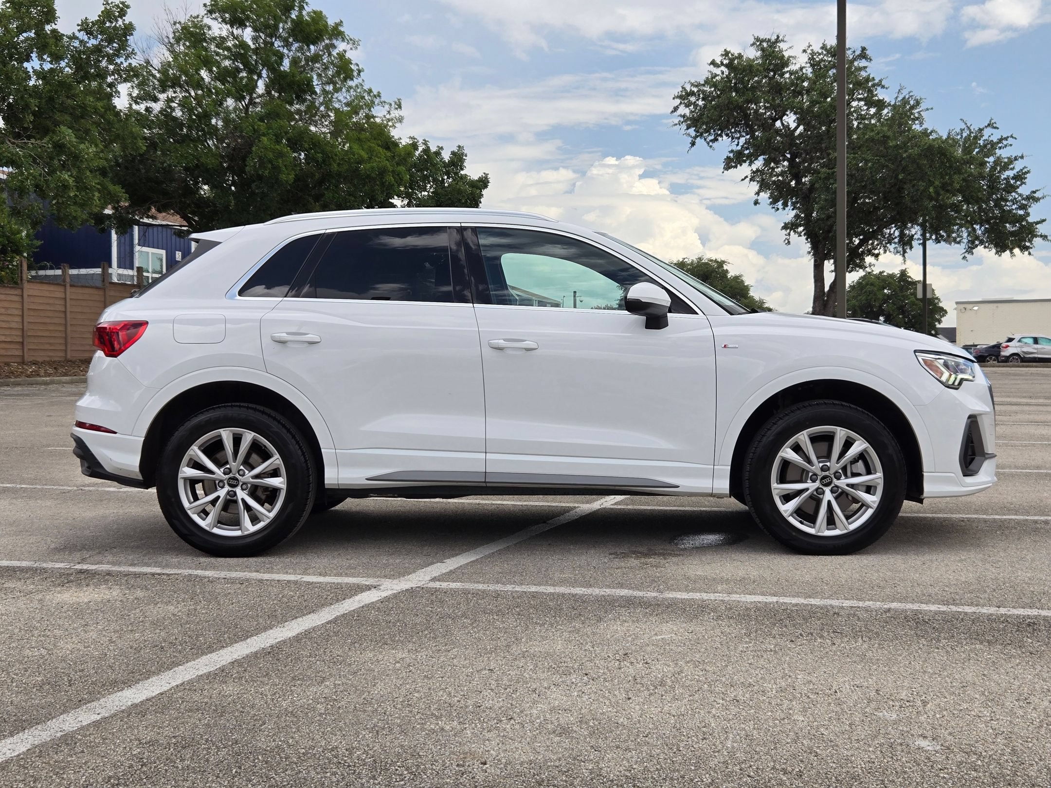 Used 2025 Audi Q3 2.0T Premium AWD/4WD image 3