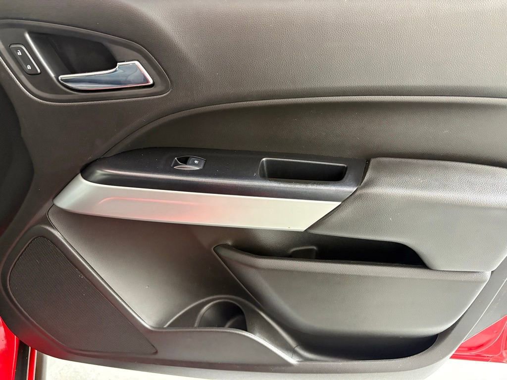 Used 2017 Chevrolet Colorado LT w/ LT Convenience Package RWD image 13