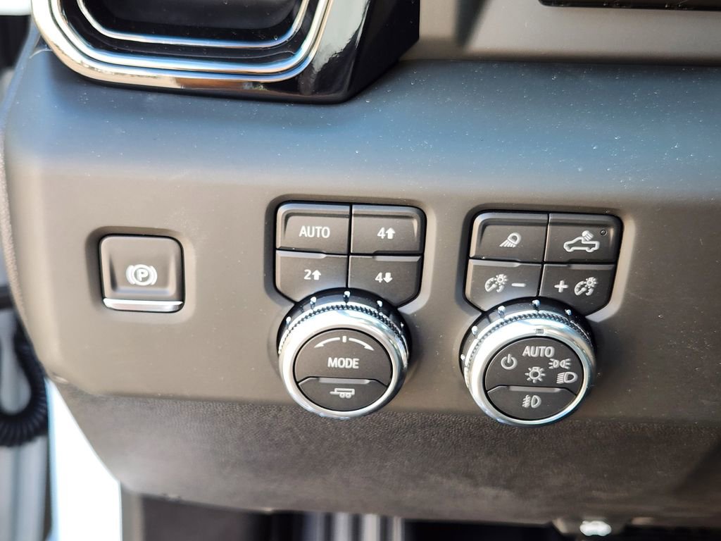 New 2025 GMC Sierra 2500 AT4 w/ AT4 Premium Plus Package image 14