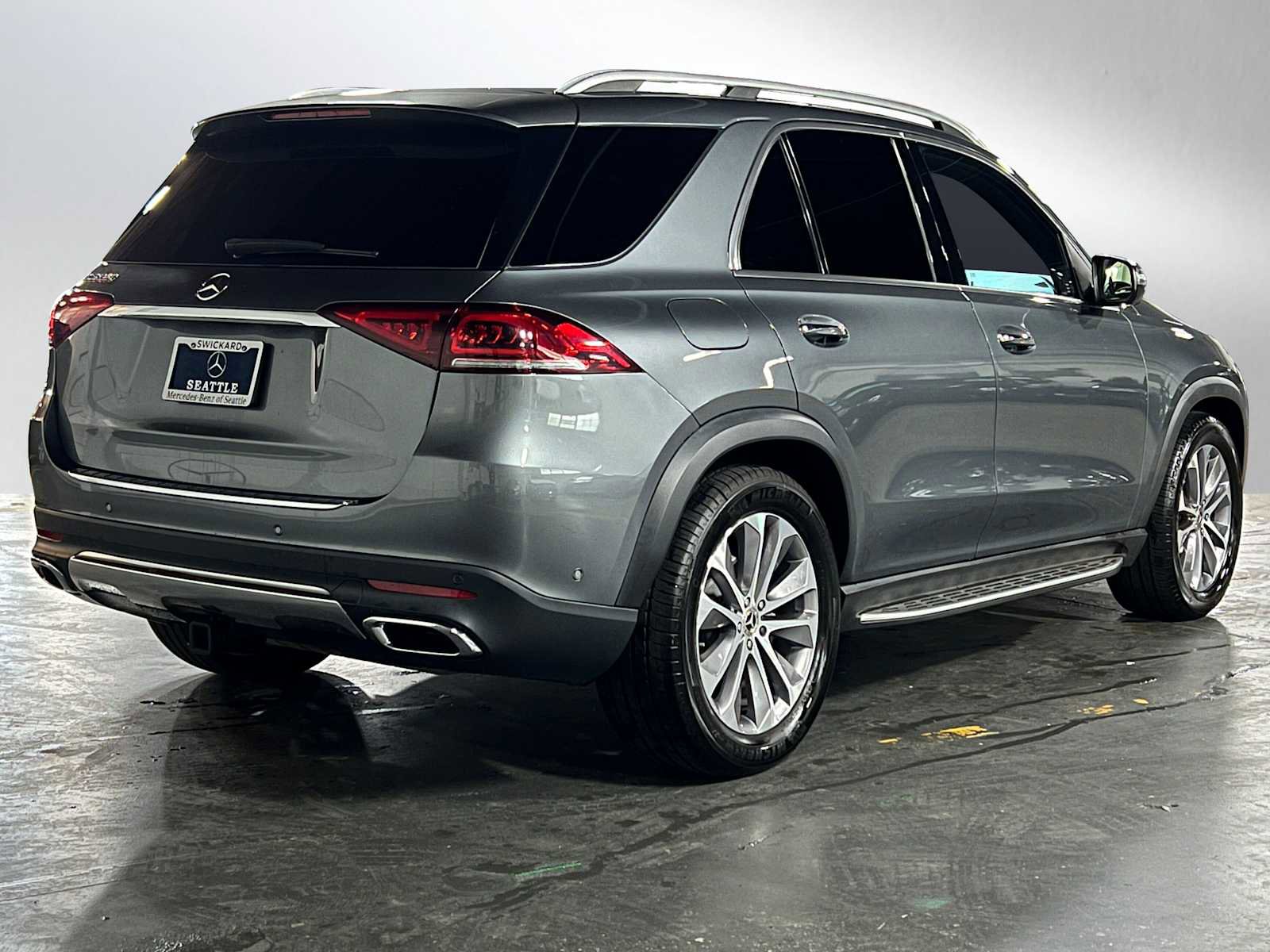 Used 2022 Mercedes-Benz GLE 350 image 3