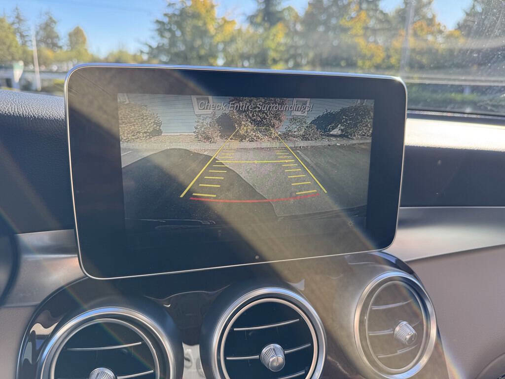 Used 2016 Mercedes-Benz GLC 300 w/ Multimedia Package image 20