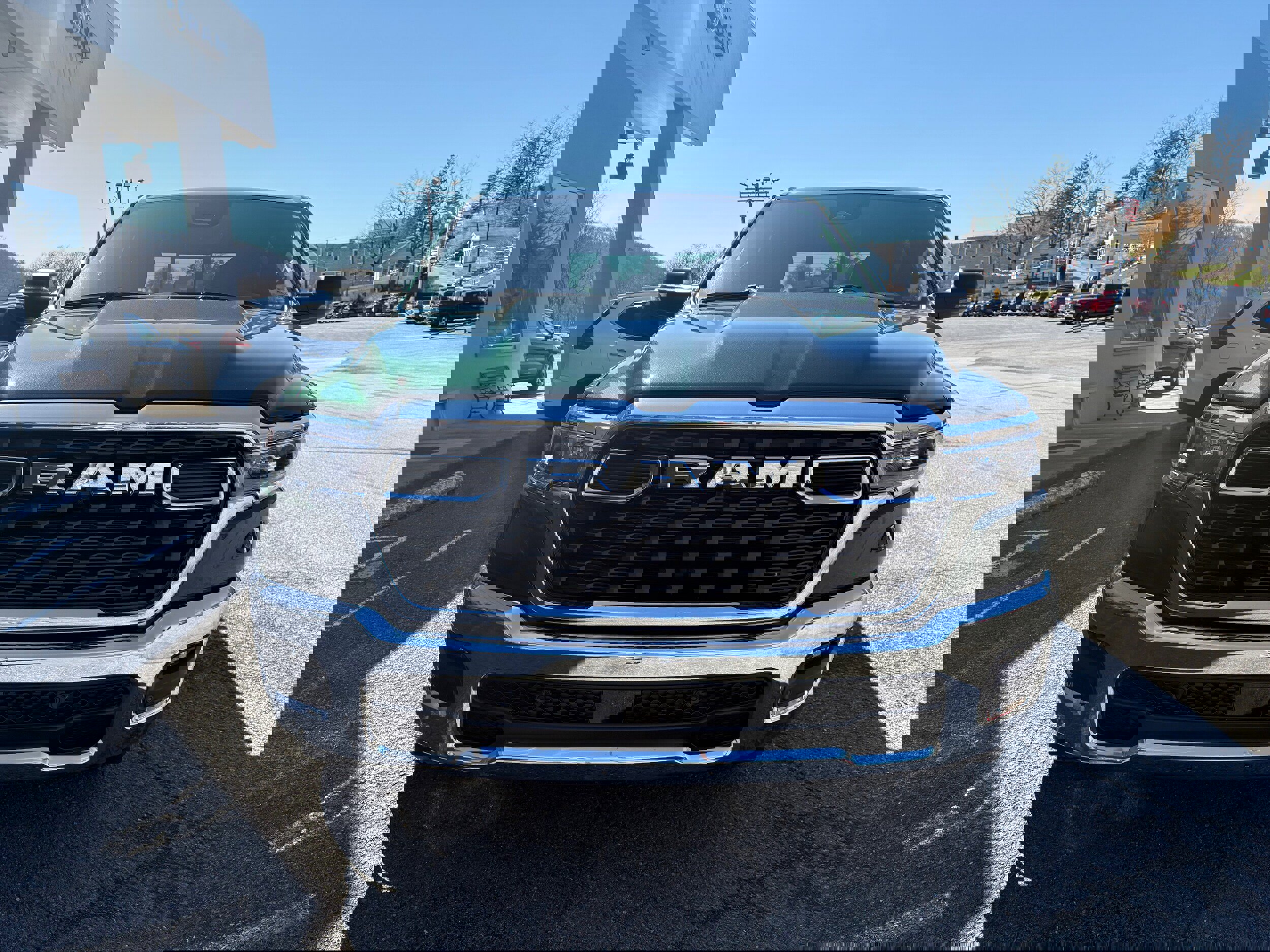 New 2026 RAM 1500 4x4 Crew Cab image 4