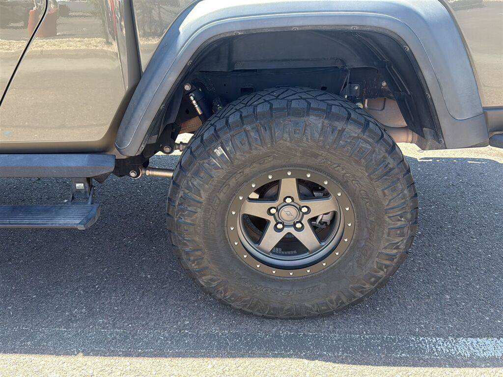 Used 2020 Jeep Gladiator Rubicon AWD/4WD image 6