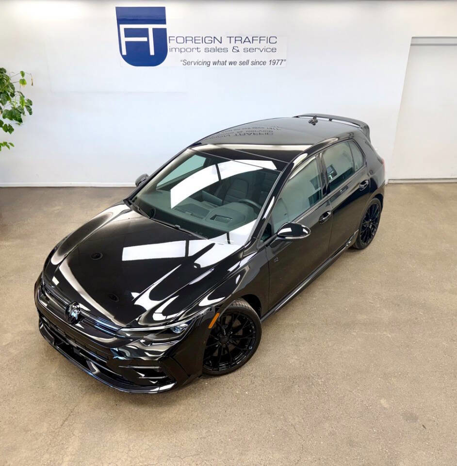 Used 2025 Volkswagen Golf R Black Edition image 34