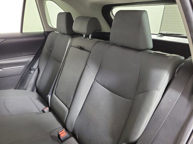 Used 2021 Toyota RAV4 LE FWD image 13