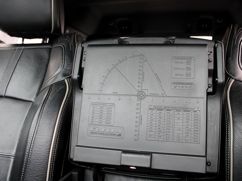 Used 2022 RAM 3500 Limited image 35