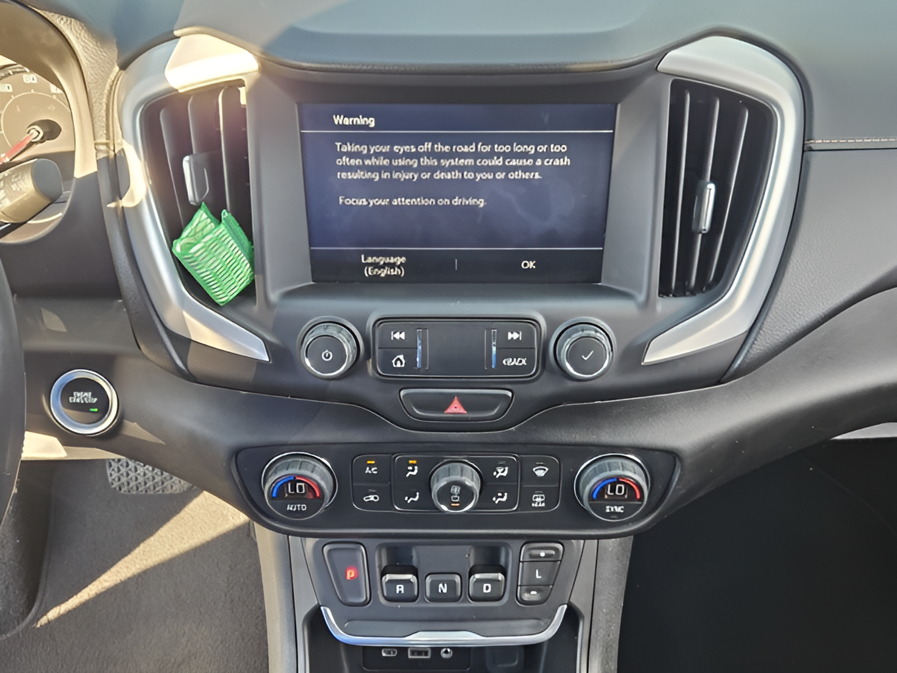 Used 2019 GMC Terrain SLT w/ Preferred Package FWD image 18