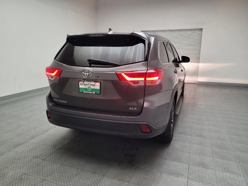 Used 2019 Toyota Highlander XLE image 7