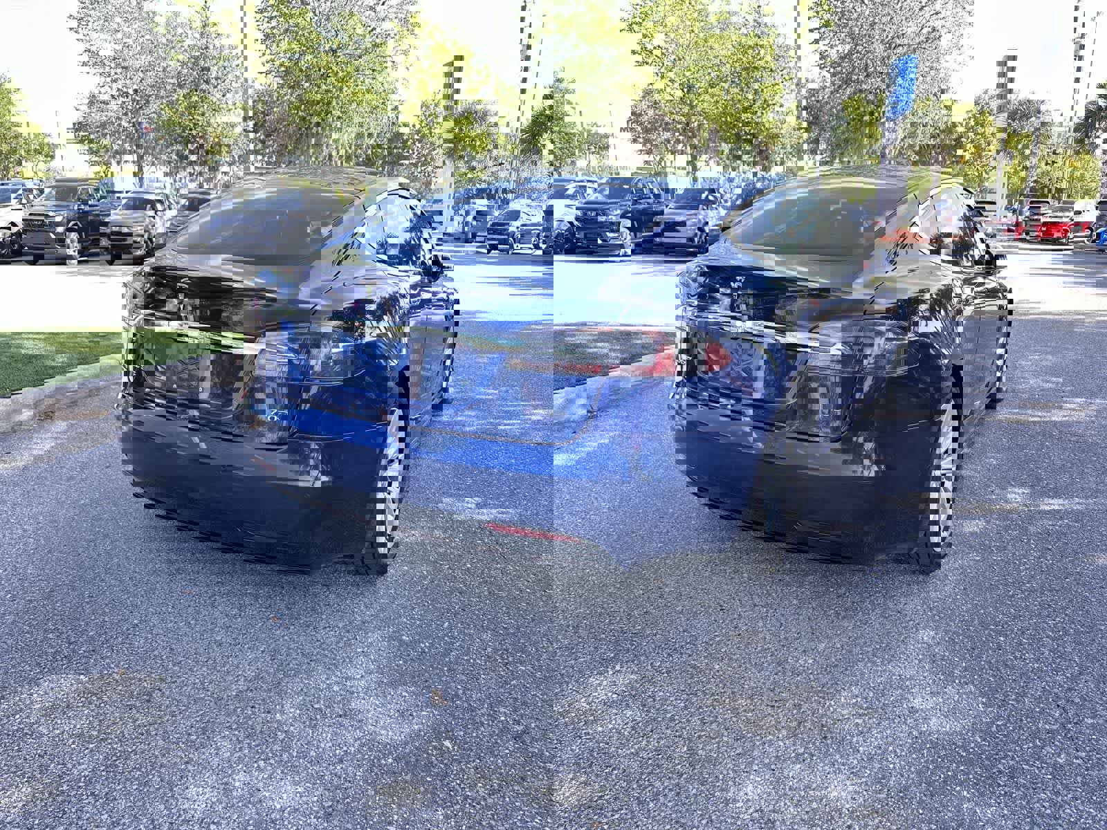 Used 2016 Tesla Model S 70D image 6