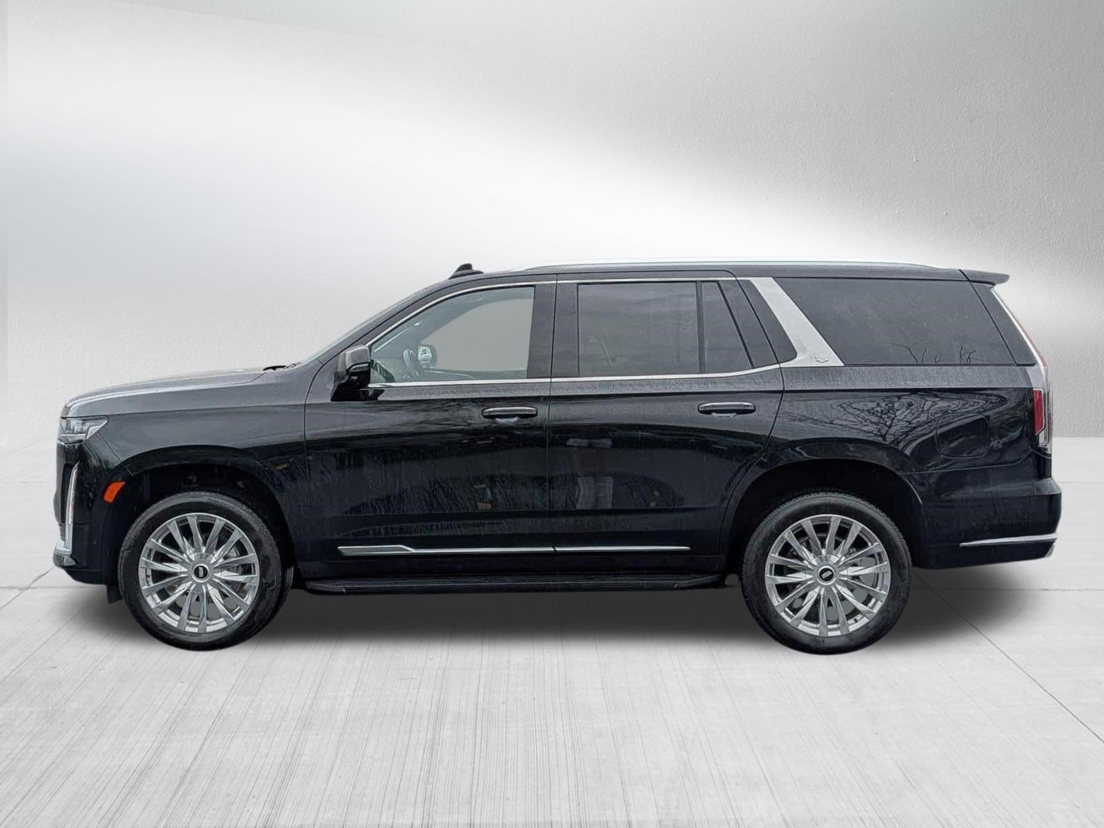 Used 2024 Cadillac Escalade Premium Luxury w/ LPO, Floor Liner Package AWD/4WD image 4