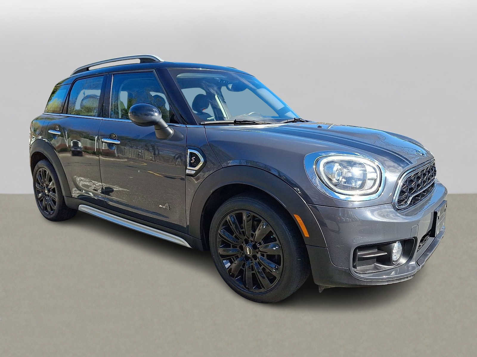 Used 2017 MINI Cooper Countryman S image 2