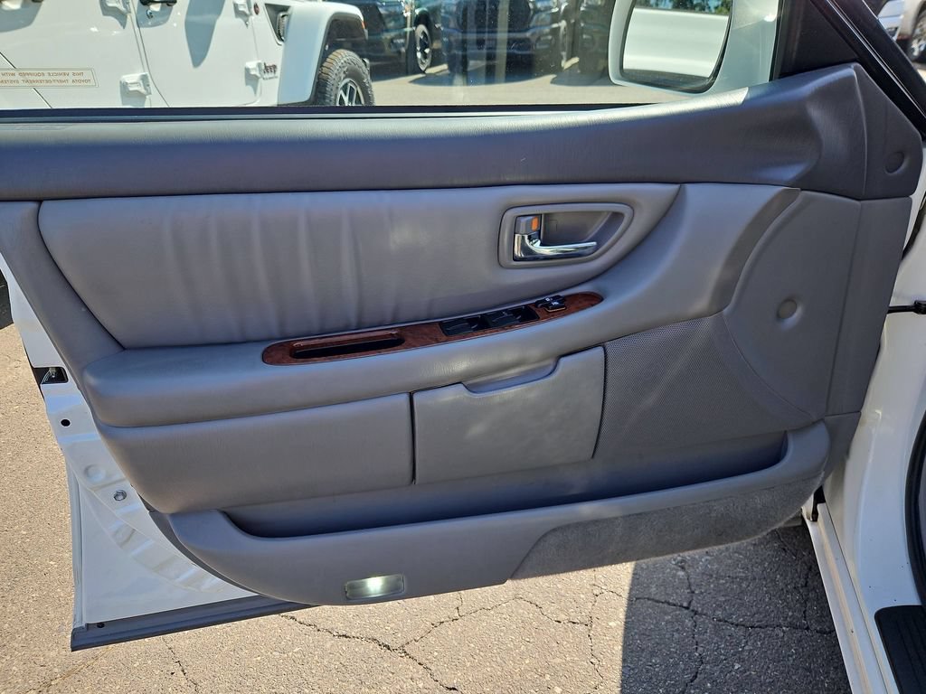 Used 2004 Toyota Avalon XLS FWD image 11