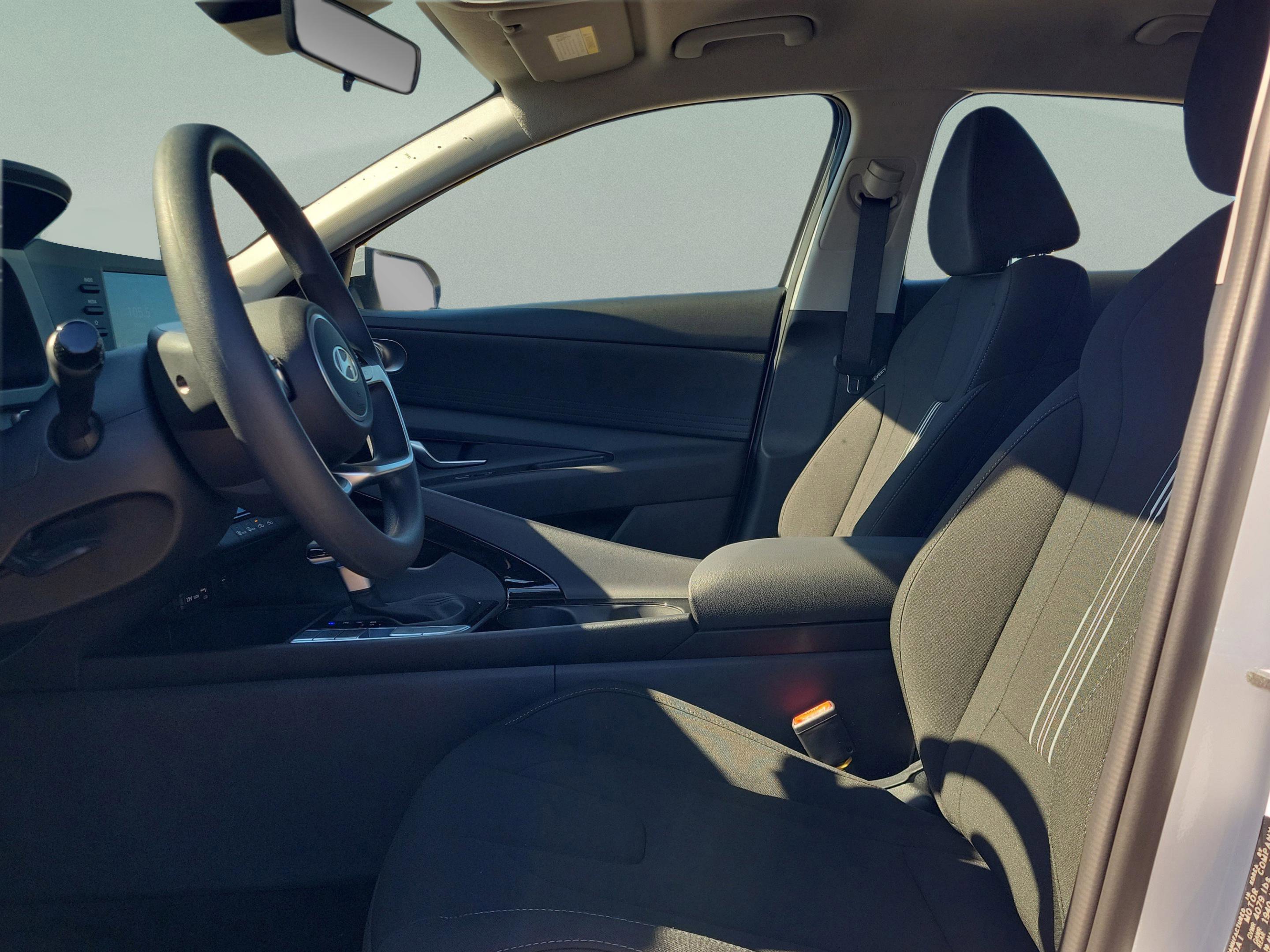 New 2026 Hyundai Elantra Blue image 19