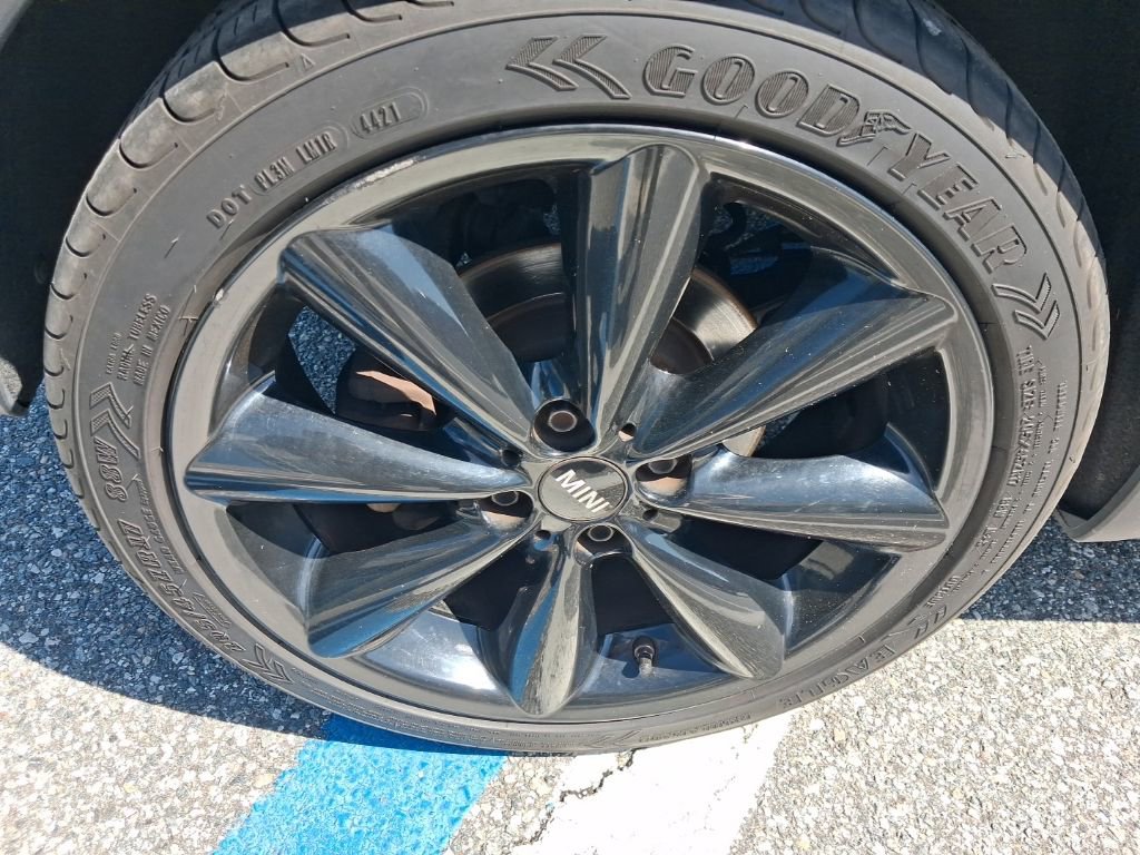 Used 2014 MINI Cooper Base image 13