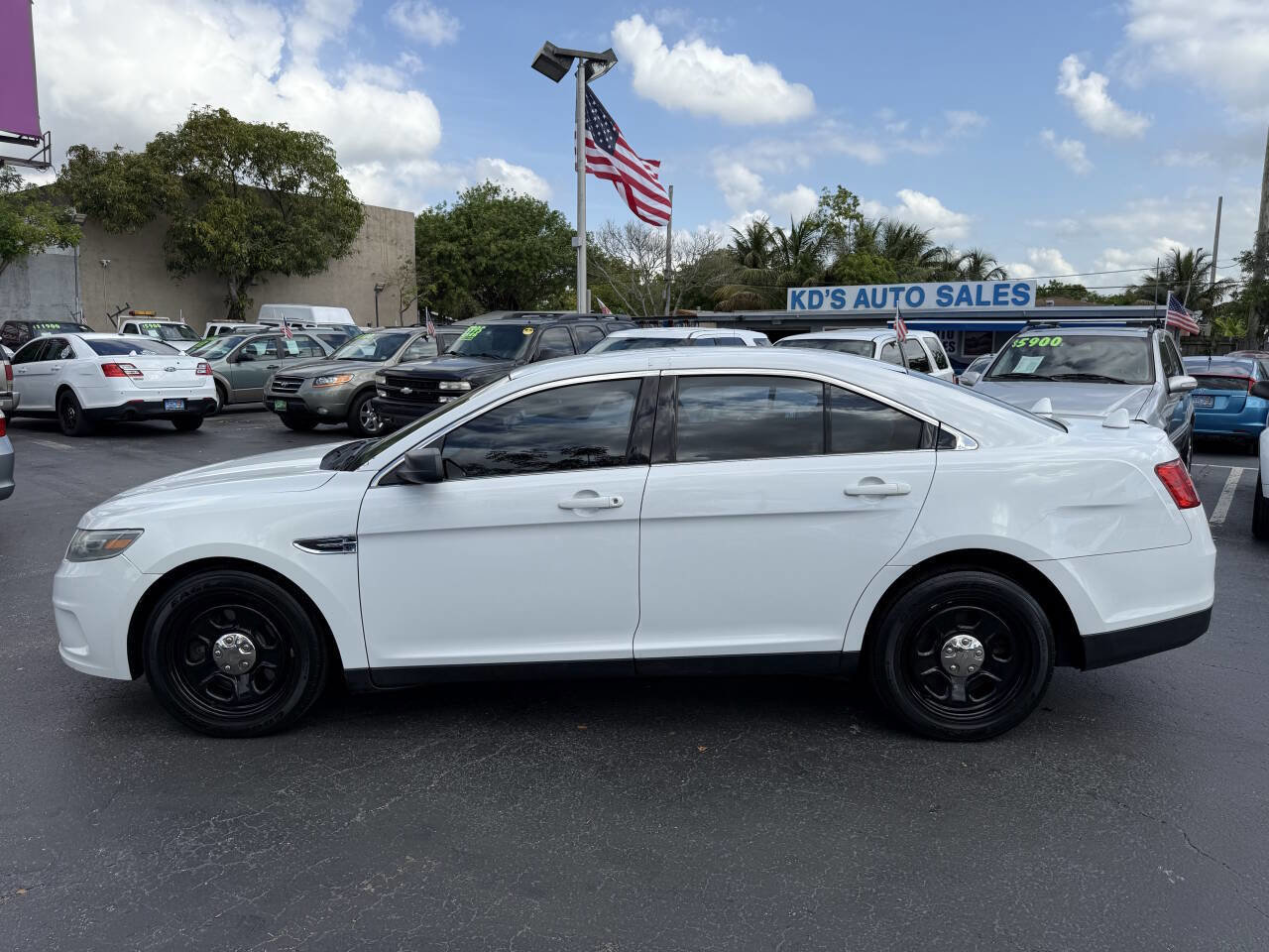 Used 2015 Ford Taurus Police Interceptor AWD image 3