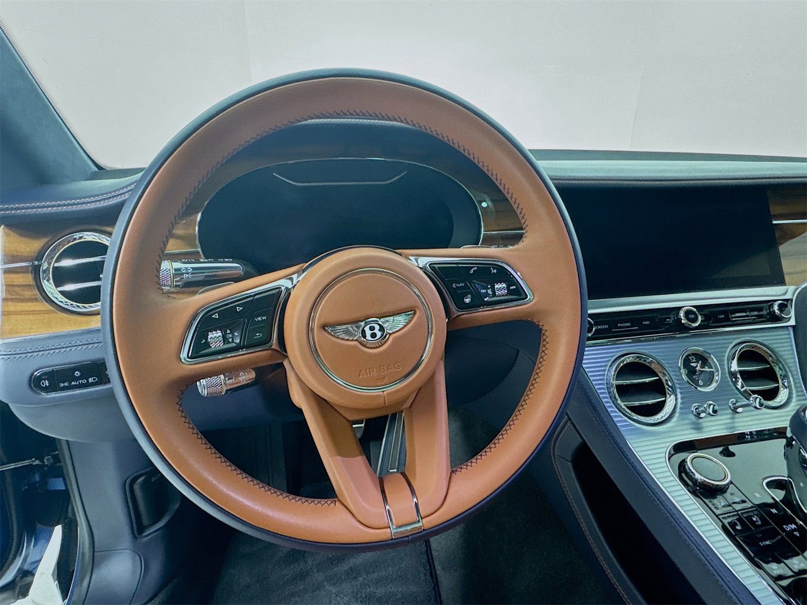 Certified 2024 Bentley Continental GT image 12