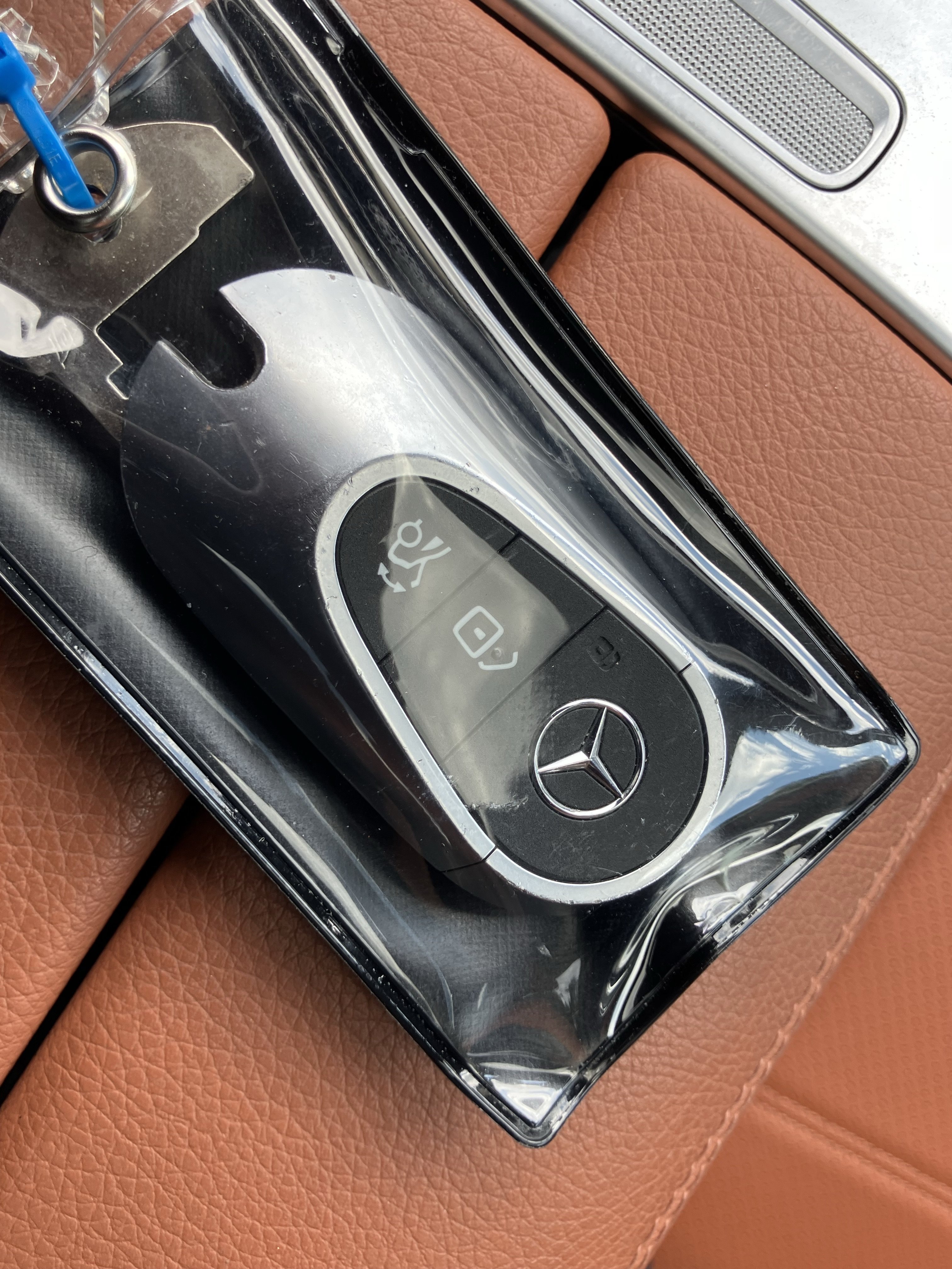 Used 2024 Mercedes-Benz GLC 300 image 40