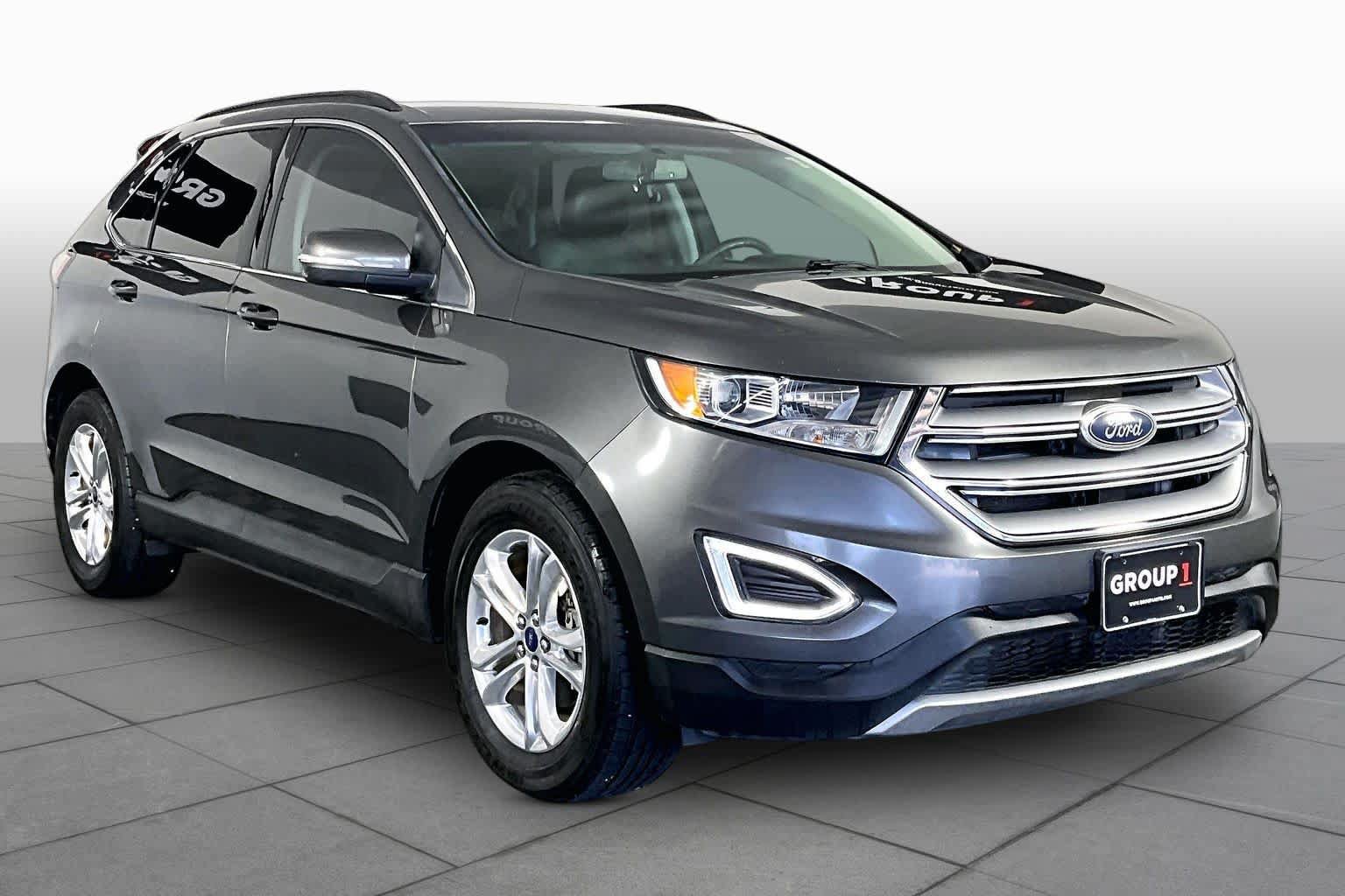 Used 2017 Ford Edge SEL w/ Equipment Group 201A FWD image 3