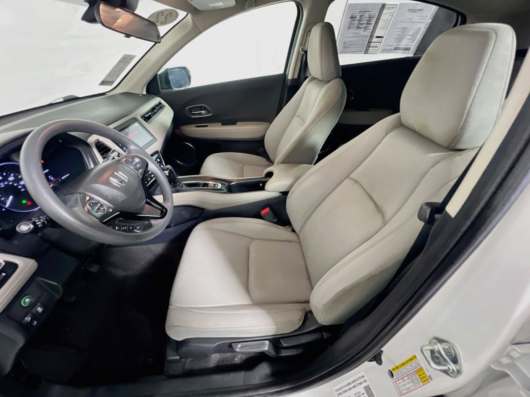 Used 2022 Honda HR-V EX image 14