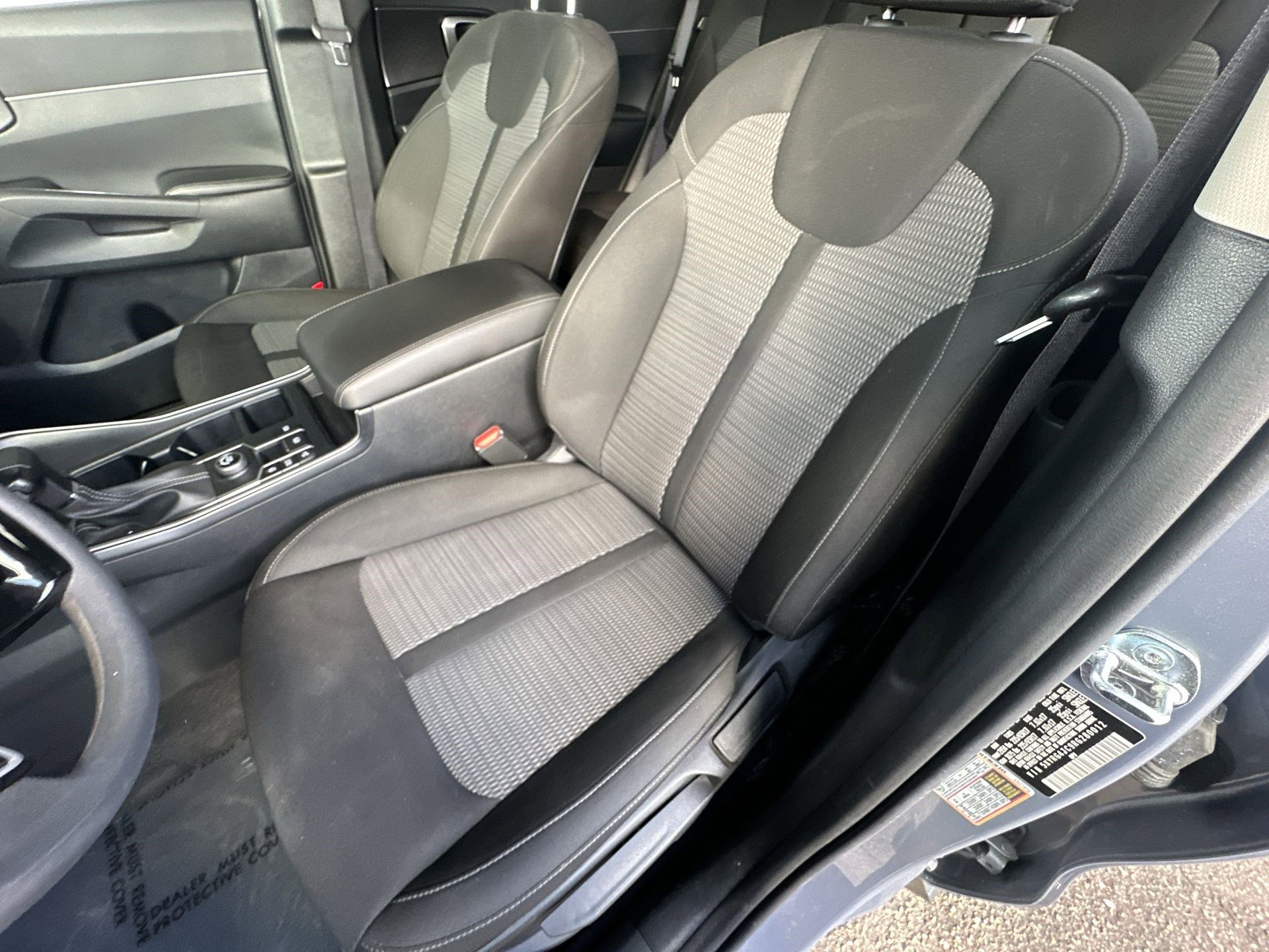 Certified 2024 Kia Sorento LX image 13