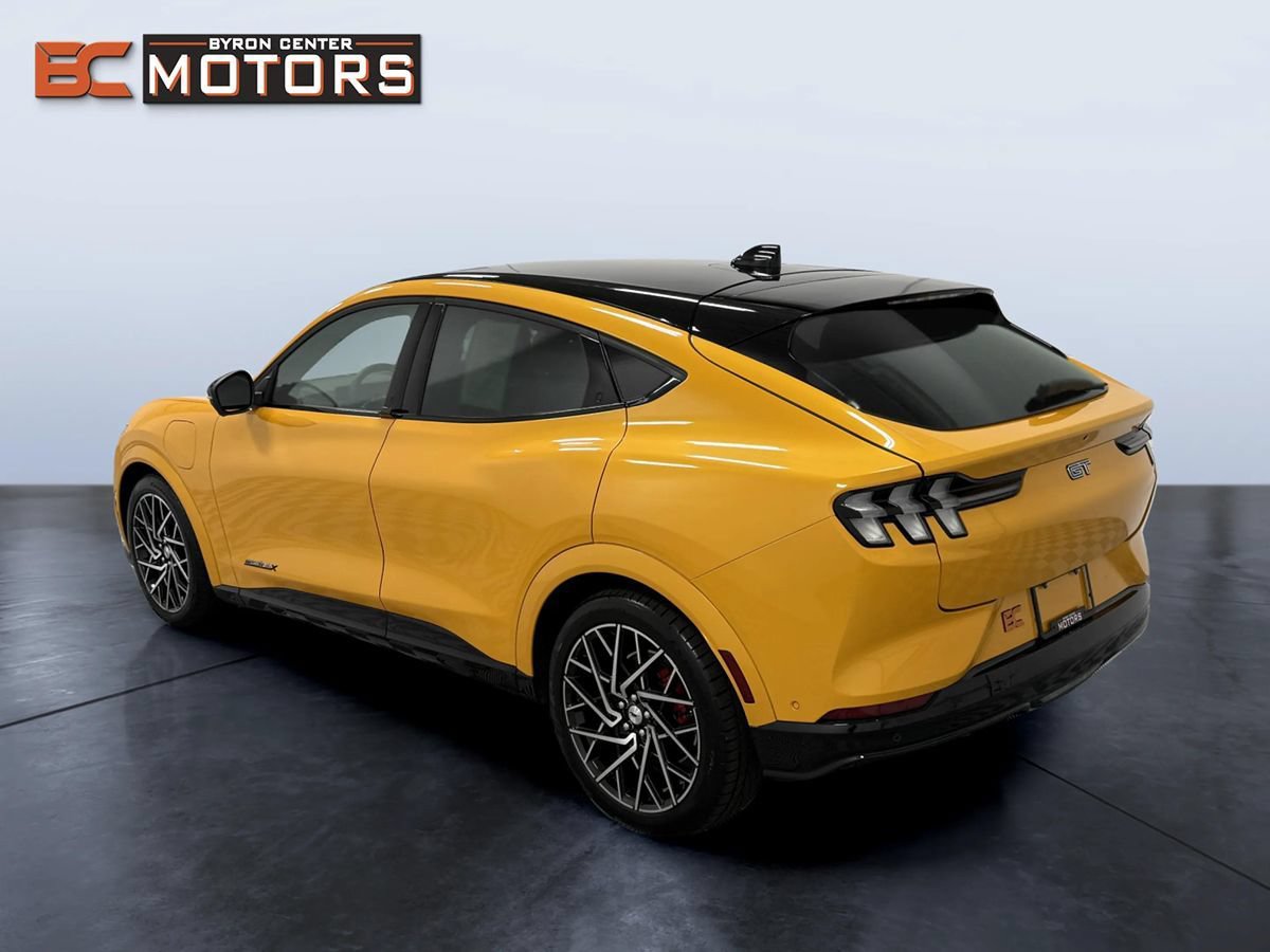 Used 2022 Ford Mustang Mach-E GT w/ GT Performance Edition AWD/4WD image 4