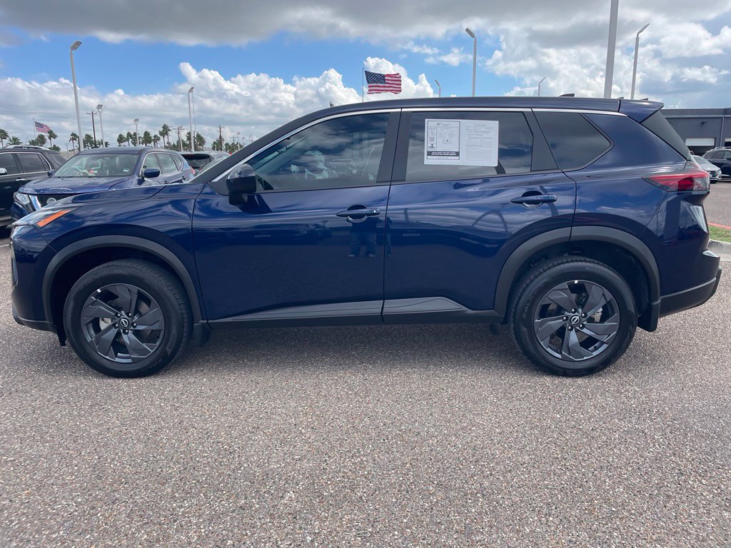 Certified 2026 Nissan Rogue SV FWD image 2