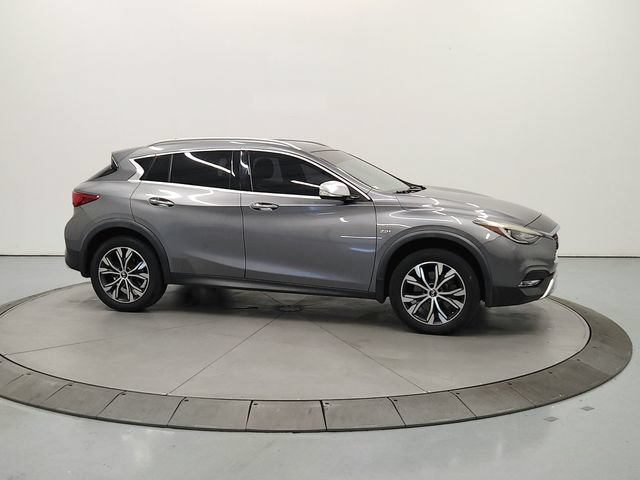 Used 2017 INFINITI QX30 Premium w/ Navigation Package AWD/4WD image 9