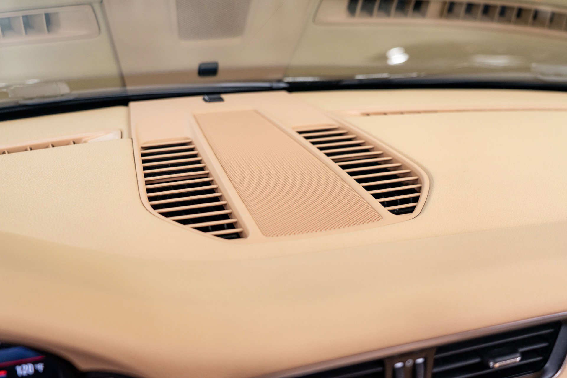 Used 2013 Porsche 911 Carrera image 48